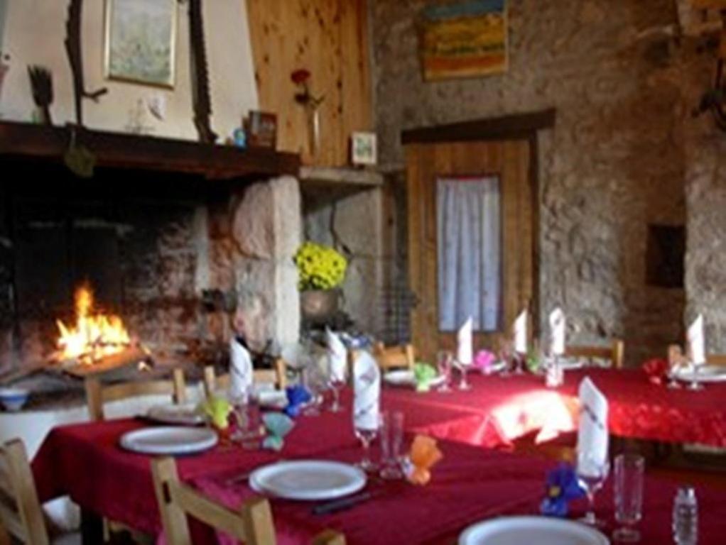Ferme Auberge La Tindelle La Cresse Exterior foto